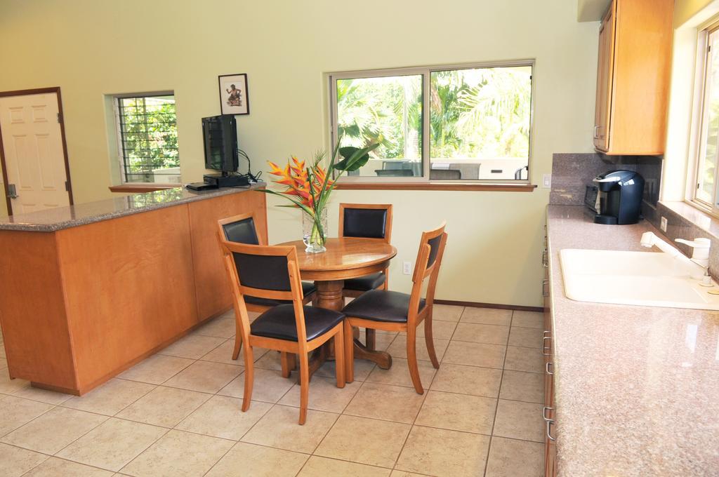 Aloha Aku Inn & Suites Kihei Oda fotoğraf